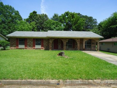 614 W Hill Dr, Jackson, MS 39209