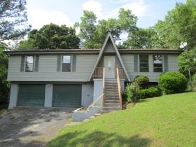 14 Dee Vue Lane, Rossville, GA 30741