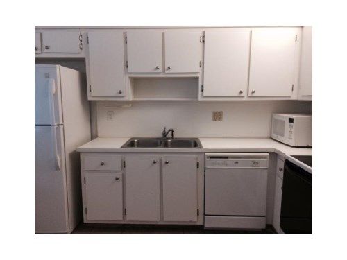 215 LAKEVIEW DR # 101, Fort Lauderdale, FL 33326