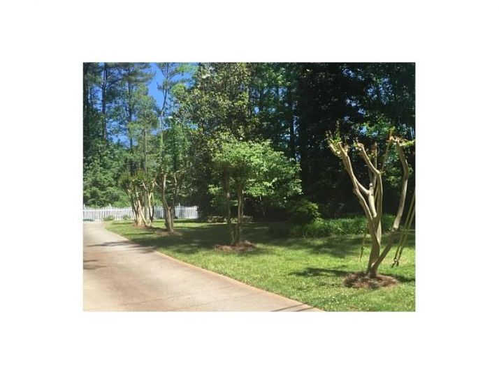 2207 Rosser Place, Stone Mountain, GA 30087