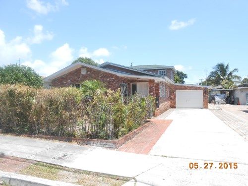 905 Bunker Road, West Palm Beach, FL 33405