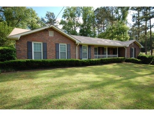 5940 Little Mountain Drive, Ellenwood, GA 30294