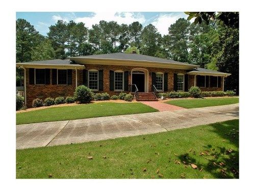 5660 Lake Forrest Drive, Atlanta, GA 30342
