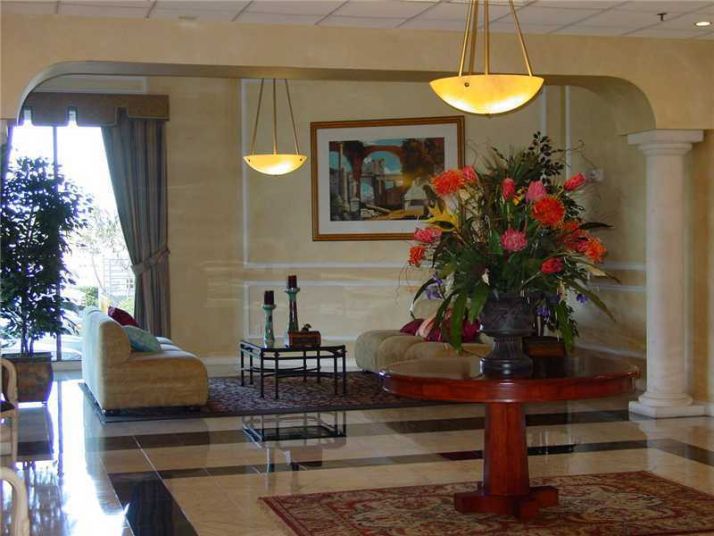 20515 E COUNTRY CLUB DR # 1549, Miami, FL 33180