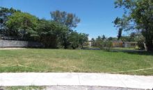 2415 NE 194 ST Miami, FL 33180