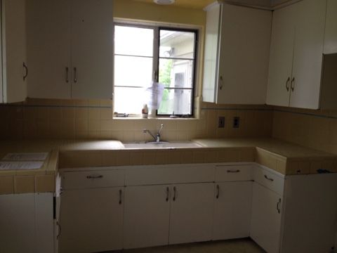 1261 Albany St, Ferndale, MI 48220