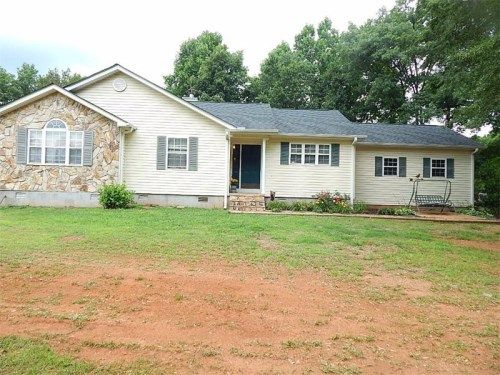 1136 Hoods Mill Road, Commerce, GA 30529