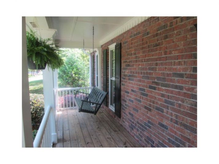 2111 Shillingwood Drive, Kennesaw, GA 30152