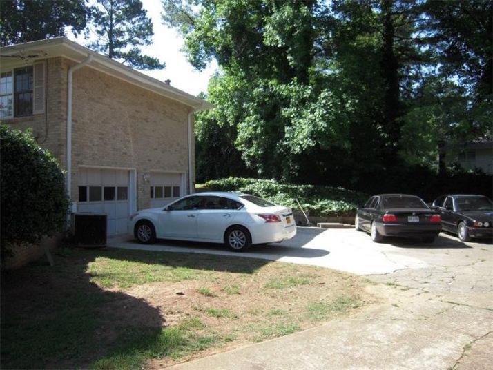 991 Celtic Circle, Stone Mountain, GA 30083