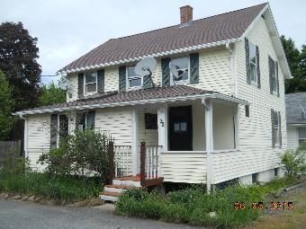 32 Carder Rd, Warwick, RI 02889