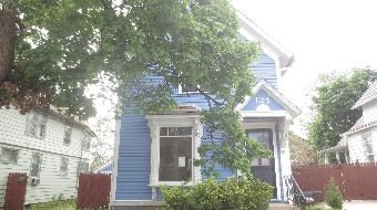 124 Hinsdell Pl, Elgin, IL 60120