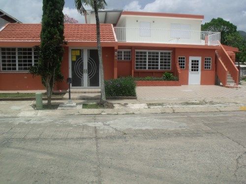 1m Altura Villa Del, Caguas, PR 00725
