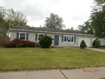 2019 Maplewood Rd, Fort Wayne, IN 46819