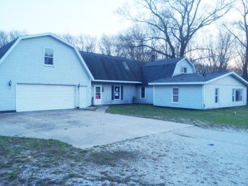 2519 Macarthur Rd, Muskegon, MI 49442