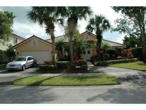 7595 NW 75 DR, Pompano Beach, FL 33067