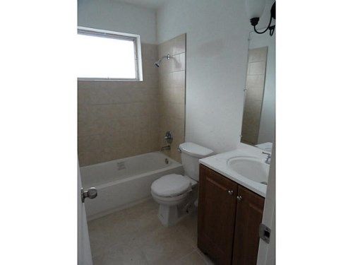 430 9TH TE, Hallandale, FL 33009
