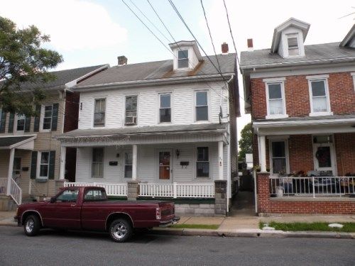 37 N Church St, Robesonia, PA 19551