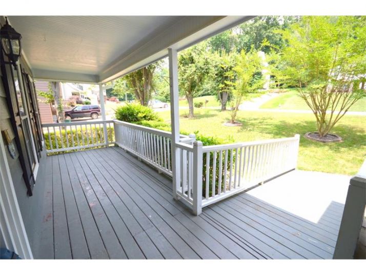 631 Glendale Forest Drive, Woodstock, GA 30189