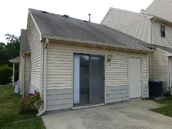 808 Ivy Ct, Jackson, NJ 08527