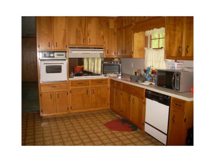 1238 Scenic Way, Lilburn, GA 30047