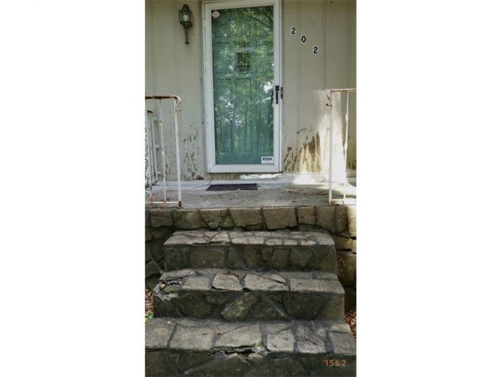 202 Sarann Court, Lilburn, GA 30047