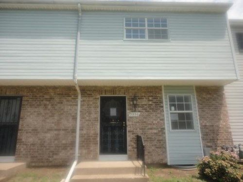 5950 E 129th St, Grandview, MO 64030