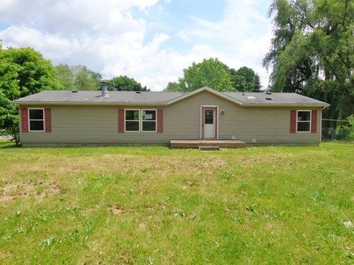 16171 Turner Rd, Lansing, MI 48906