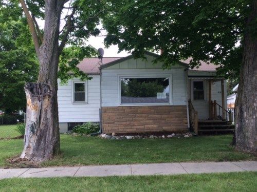 440 Bentley St, Lapeer, MI 48446