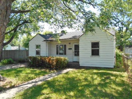 7014 Jackson Ave, Warren, MI 48091