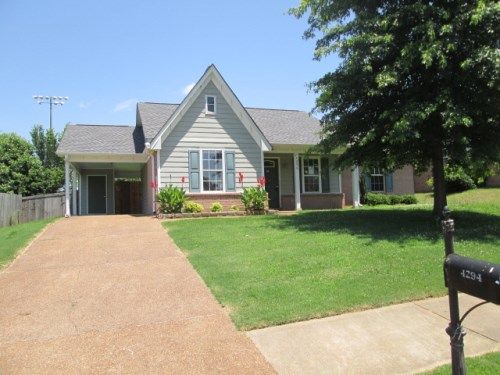 4294 Shadow Ridge Drive, Horn Lake, MS 38637