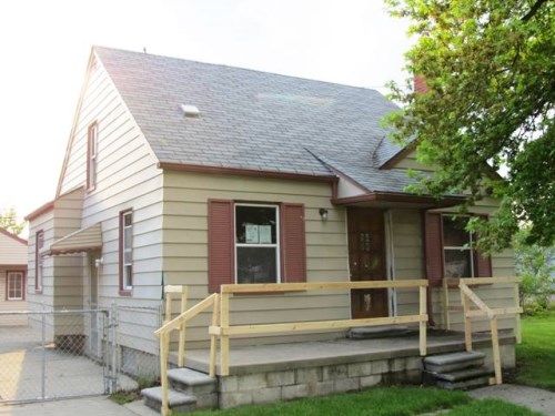13236 Longtin St, Southgate, MI 48195