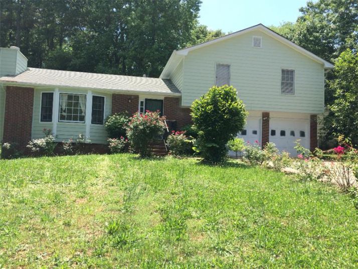 850 Lagoon Court, Stone Mountain, GA 30083