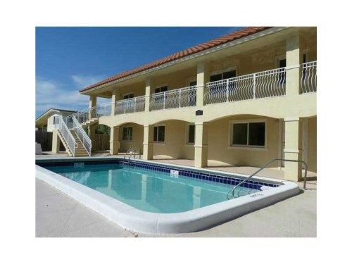 3221 NE 8TH CT, Pompano Beach, FL 33062