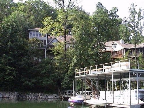 105 Stonecliff Cove Drive, Dawsonville, GA 30534
