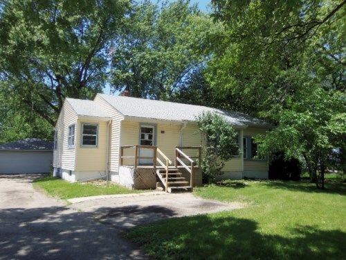 309 N Wabena Ave, Minooka, IL 60447