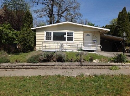 107 S 6th St, Dayton, WA 99328