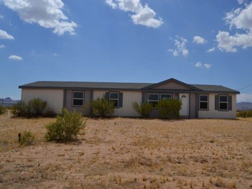 597 S Parker Rd, Golden Valley, AZ 86413