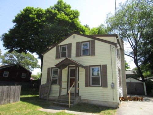 120 Cottage Grove Ave, Warwick, RI 02889