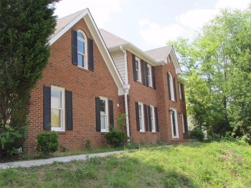 3773 Misty Lake, Ellenwood, GA 30294