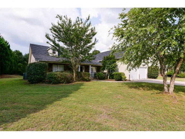 9 Hillcrest Drive, Hiram, GA 30141