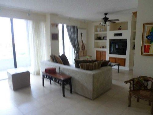 20355 NE 34 CT # 327, Miami, FL 33180
