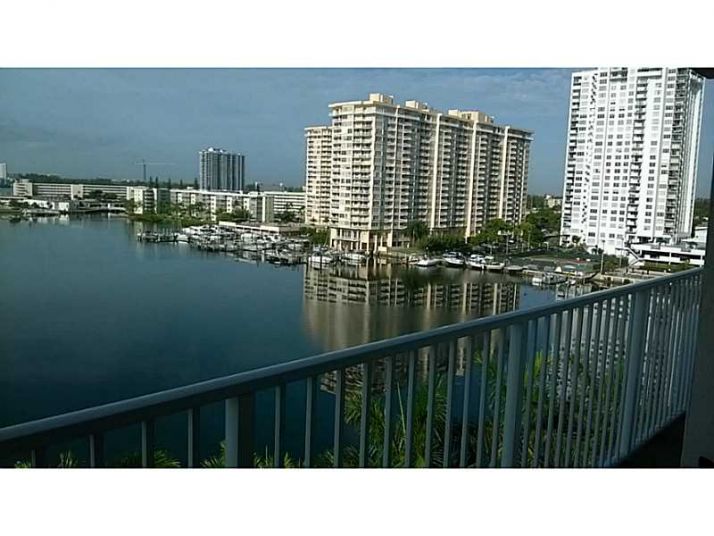 2801 NE 183 ST # 816W, North Miami Beach, FL 33160