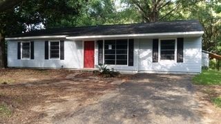 4737 Clarendon Dr, Mobile, AL 36619