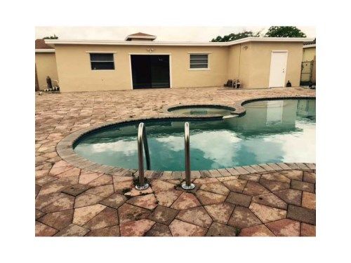 2109 N 38TH AV, Hollywood, FL 33021