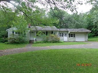 22 Thomas Street, Wolcott, CT 06716