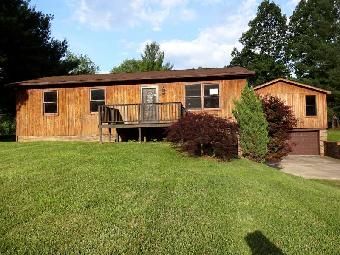 1764 Forest View Dr, Kingsport, TN 37660
