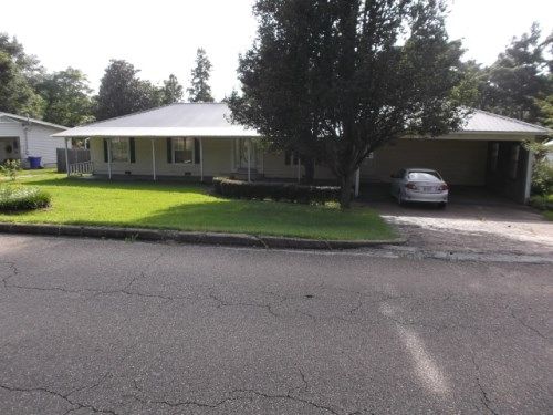 1112 East Street, Mendenhall, MS 39114