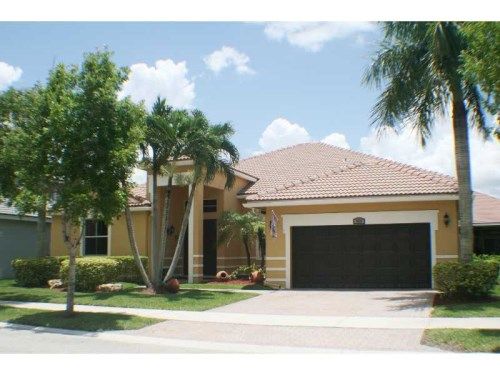 1635 BLUE JAY CR, Fort Lauderdale, FL 33327