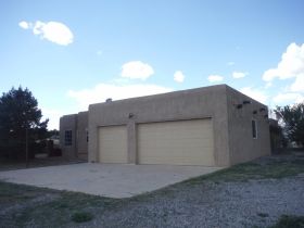 16 Hopping Hills Tr, Edgewood, NM 87015