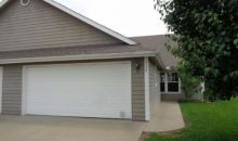 127 Joles Dr Tonganoxie, KS 66086